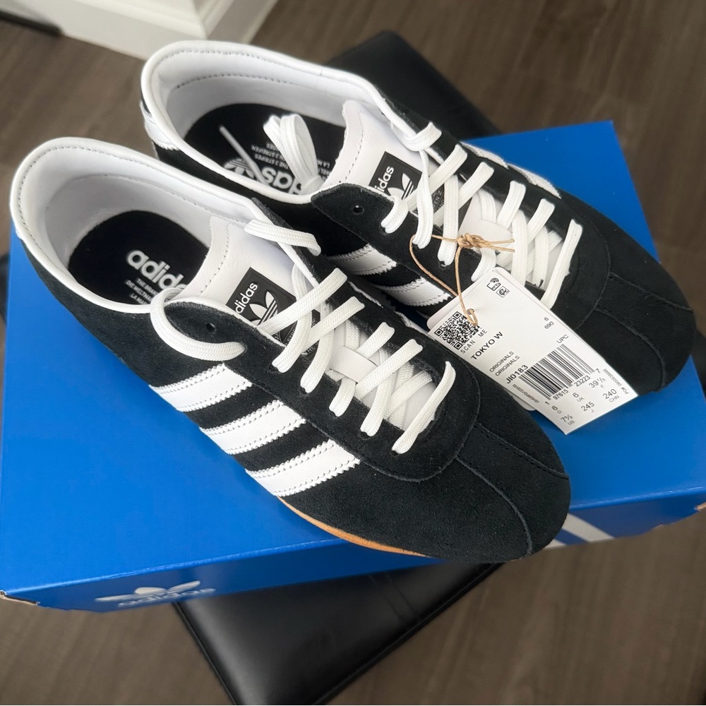 Adidas Men's Classic Black and White Sneakers